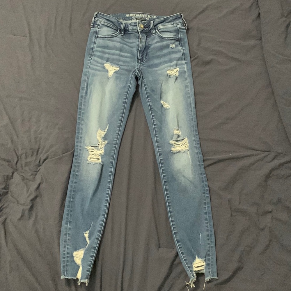 American eagle ripped jeans